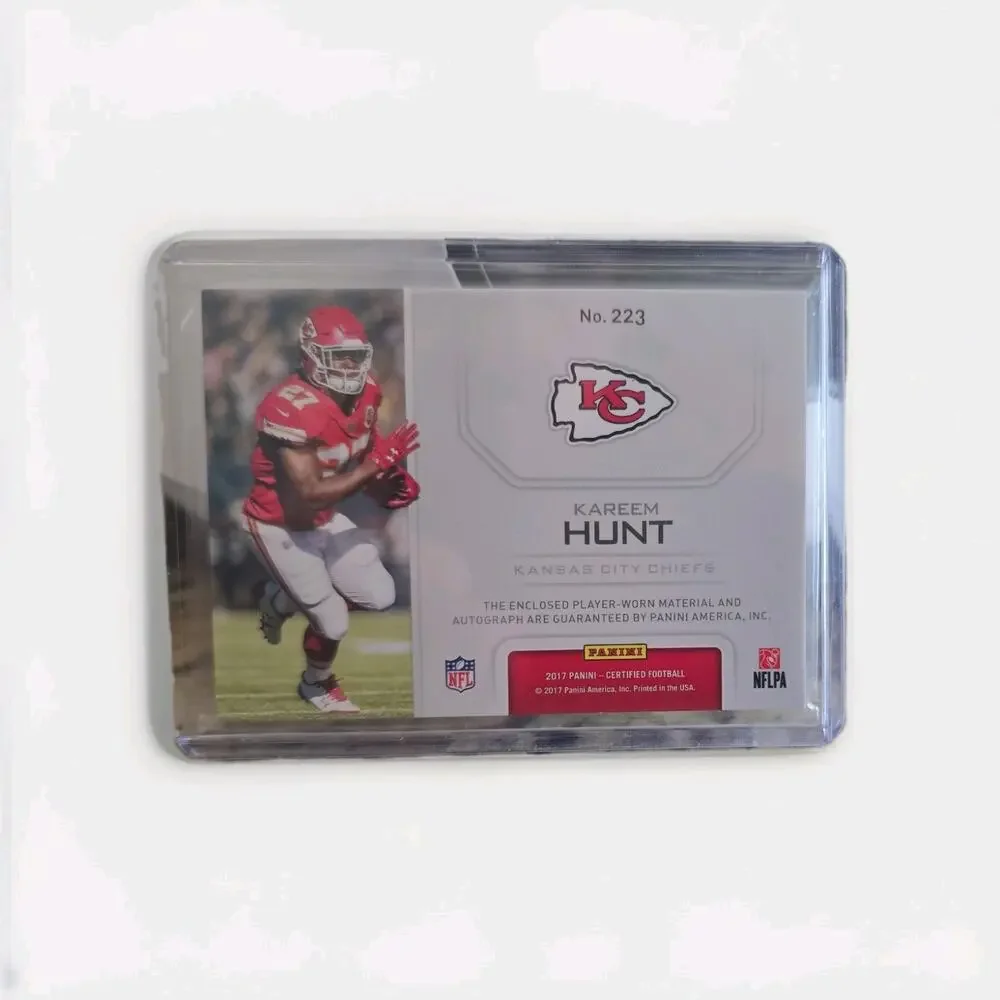 2017 Panini Certified Freshman Fabric Signatures Mirror Kareem Hunt RPA-SN /499